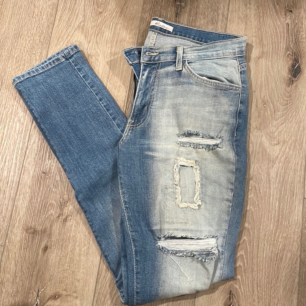 KanCan Destructed Skinny Jean